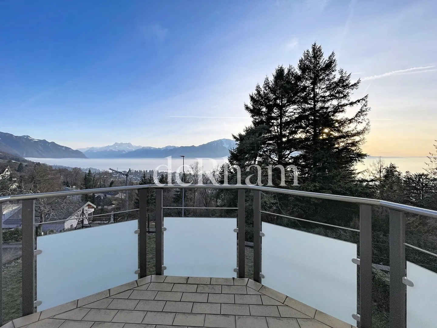 Villa lumineuse et spacieuse, emplacement idéal et vue panoramique! - Photo 5 sur 12