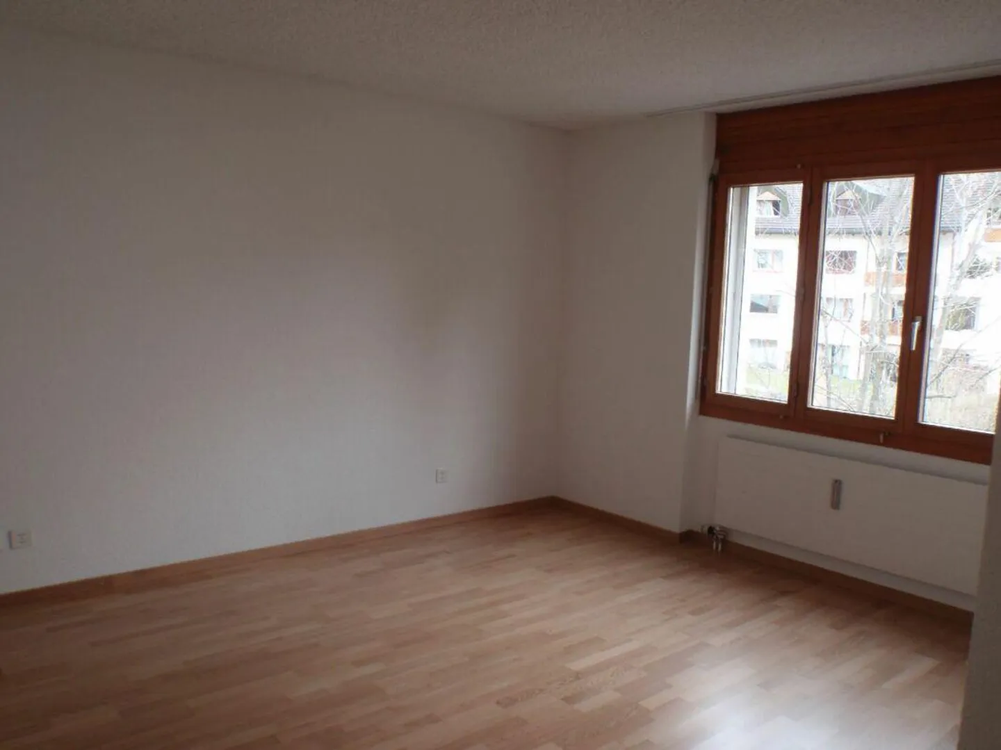 Incantevole appartamento giardino 3,5 locali in una splendida zona residenziale - Foto 5 di 8