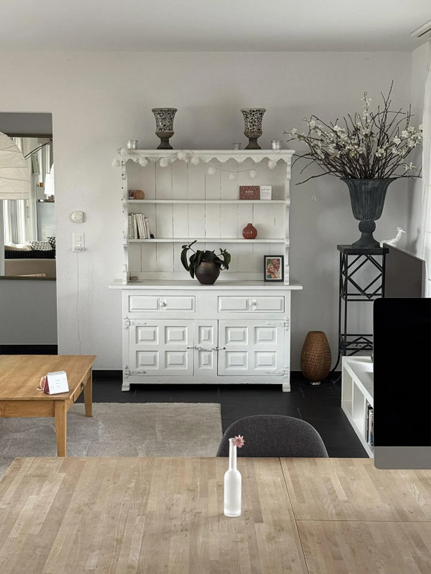 Furnished 3.5-room penthouse apartment - Photo 2 of 12