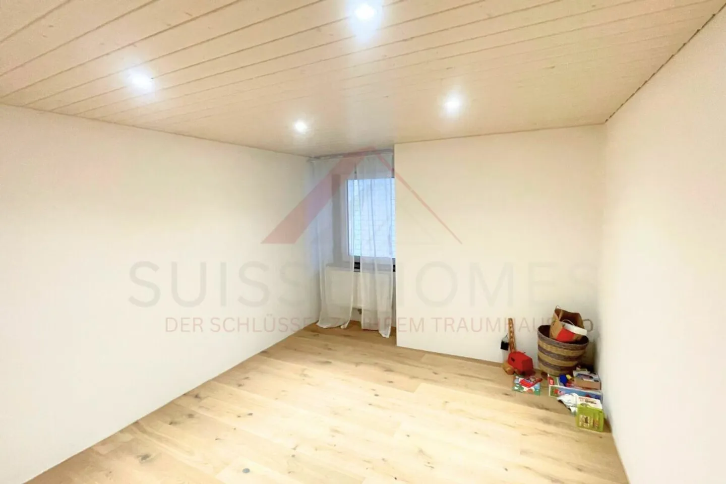 Casa a due generazioni con 14,5 stanze e 1.725 m² di terreno a Grenchen - utilizzo versatile nella zona residenziale W2 - Foto 14 di 20