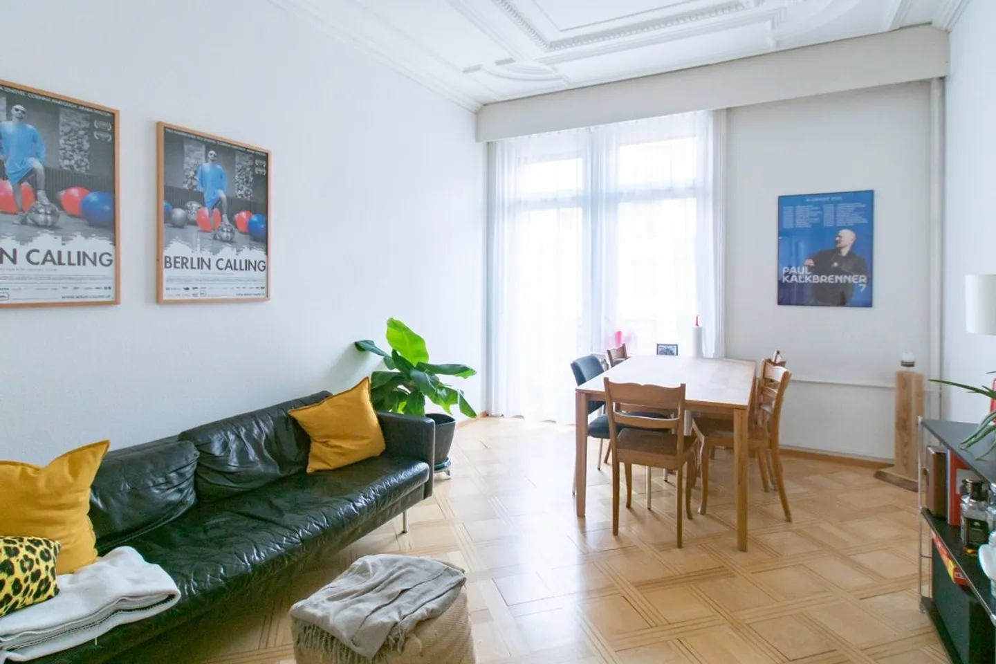 Cozy 4-room Art Nouveau apartment - Photo 3 of 6