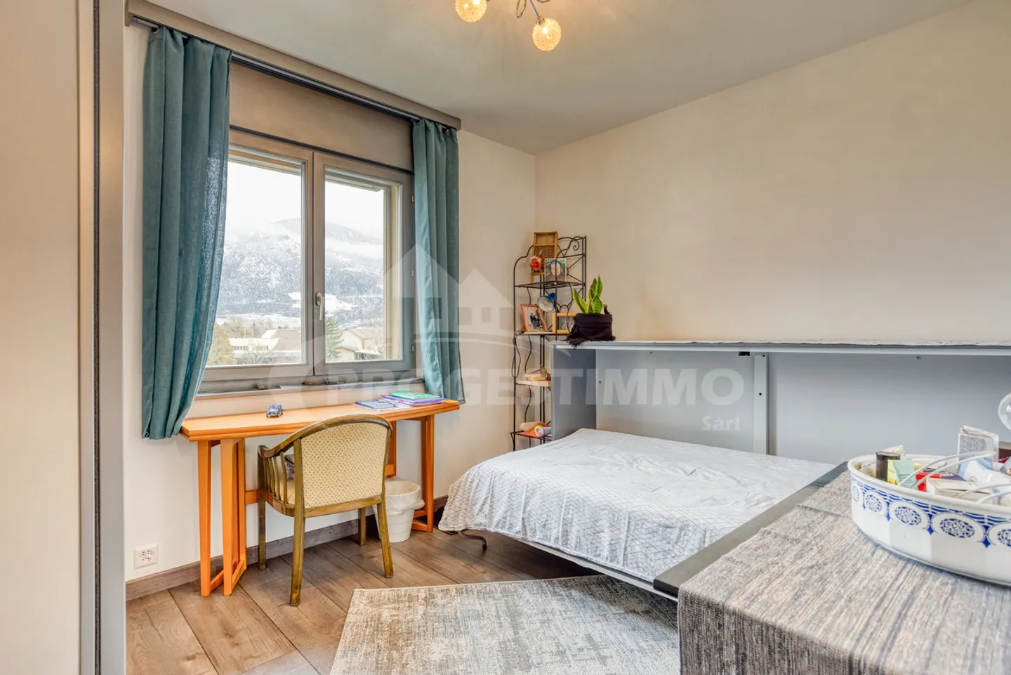 SUPERB 4.5-ZIMMER-WOHNUNG VOLLSTÄNDIG RENOVIERT - Foto 8 von 10