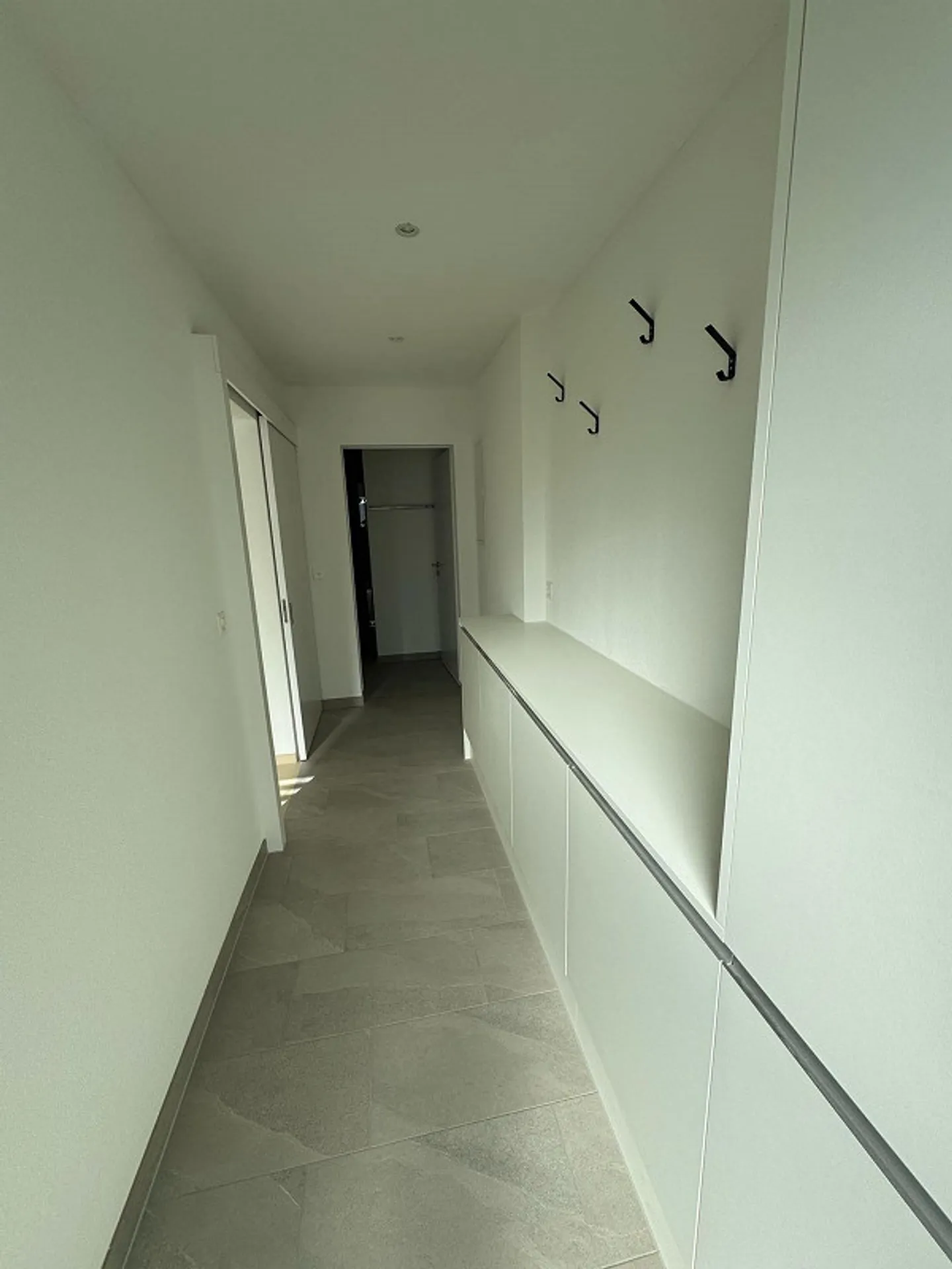 Modern 2.5-room apartment on the ground floor - Photo 9 of 10