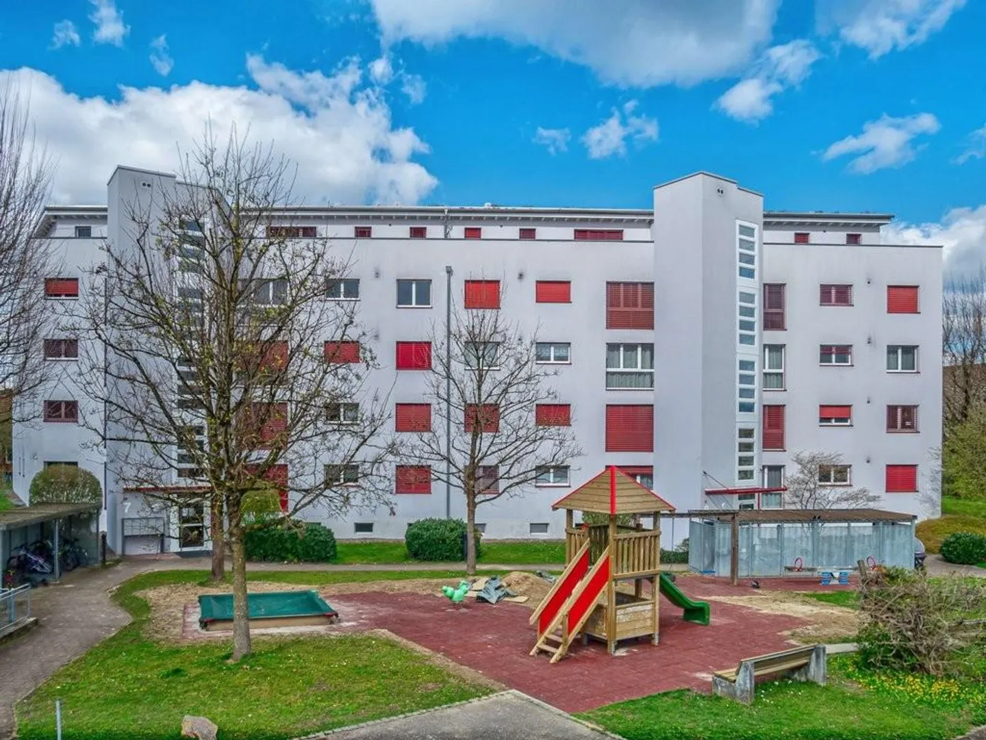 Modernes Apartment mit Grünblick - Foto 1 von 11