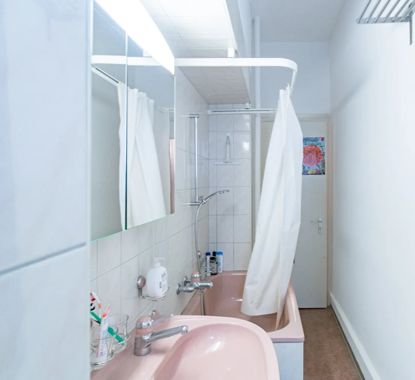 Cozy 4-room Art Nouveau apartment - Photo 6 of 6