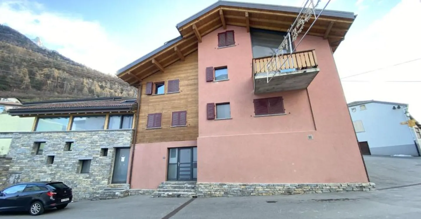 Villa Incantevole con Piscina Interna - Foto 1 di 12