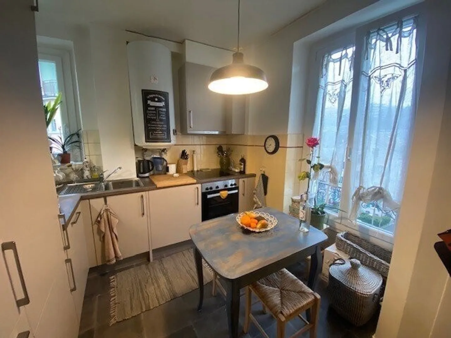 Apartment for rent - Photo 3 of 10