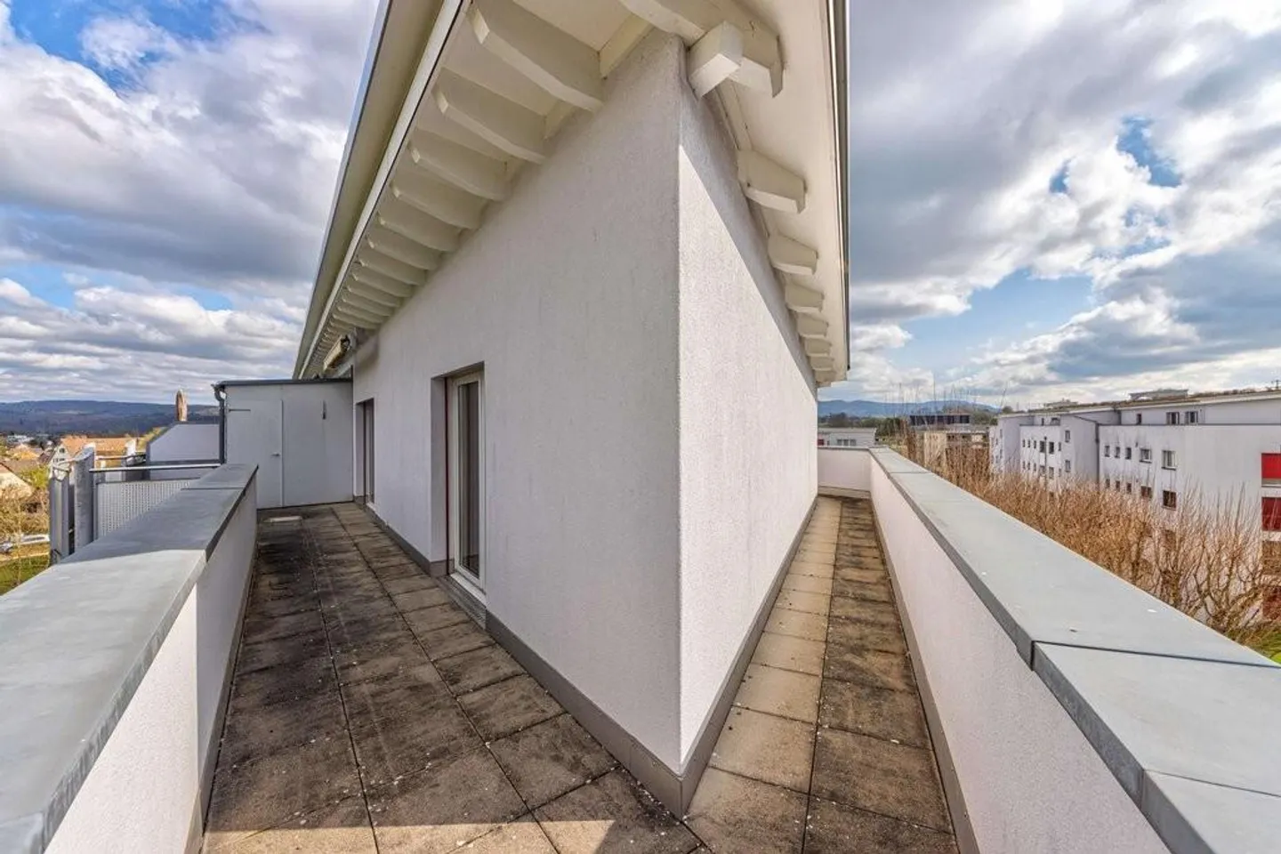 Modernes Apartment mit Grünblick - Foto 7 von 11