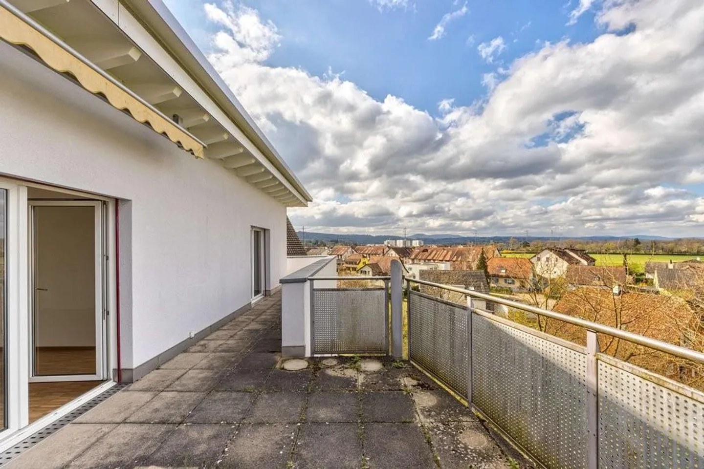 Modernes Apartment mit Grünblick - Foto 9 von 11