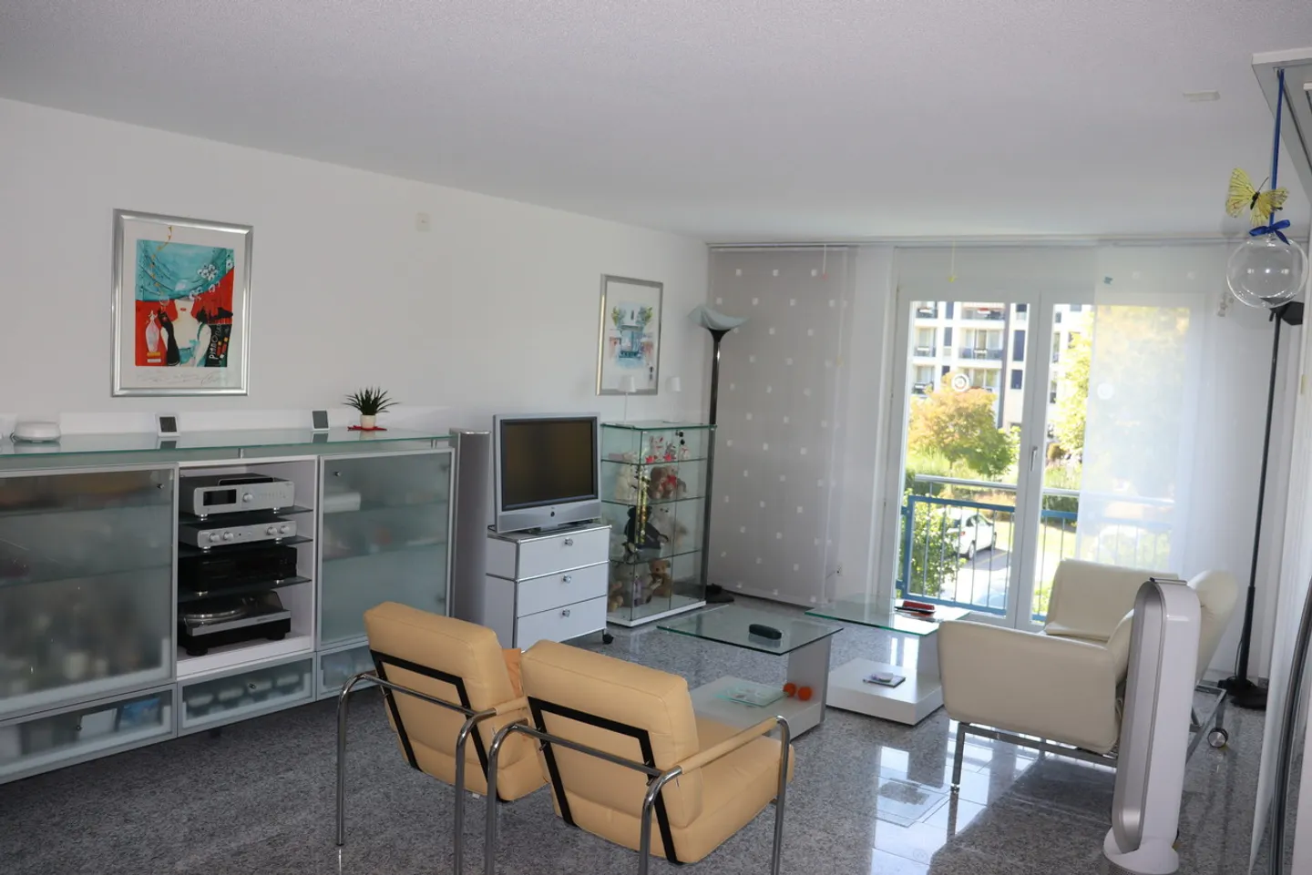 Modern 4.5-Room Apartment - Photo 7 of 15