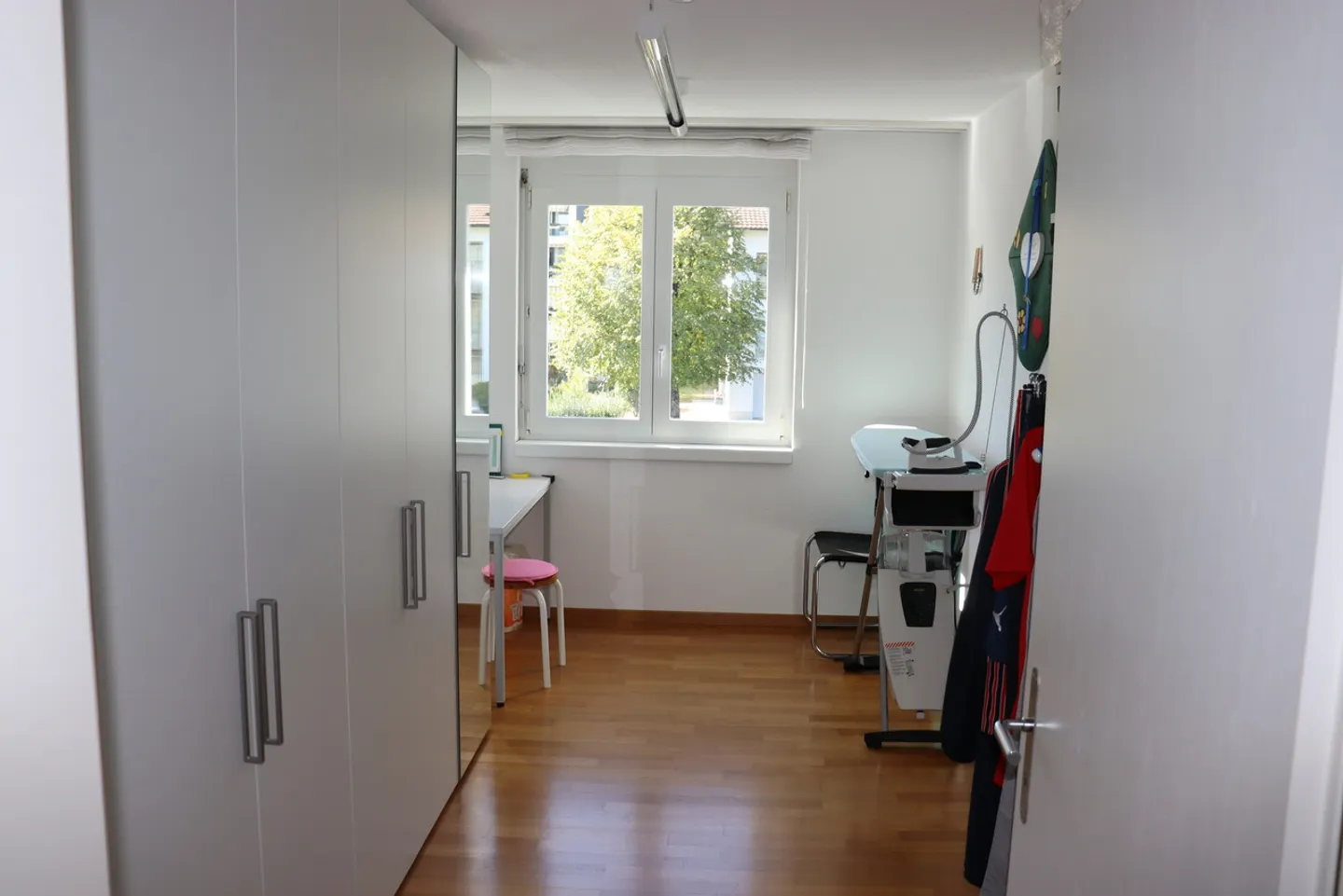 Modern 4.5-Room Apartment - Photo 12 of 15
