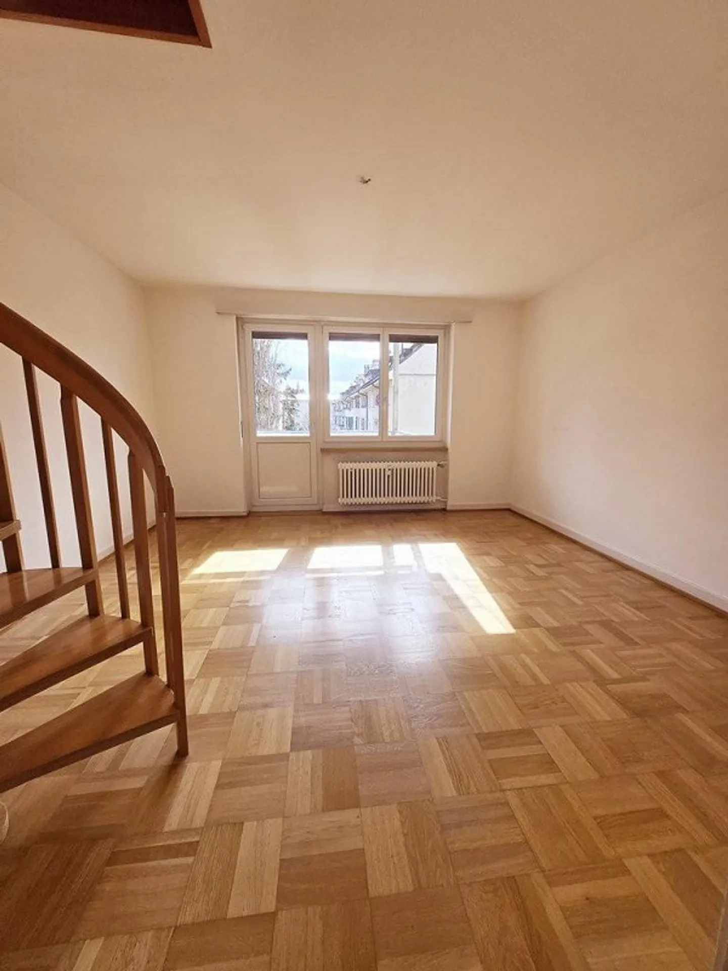 3-room apartment (maisonette) in immediate proximity to the University of Basel - Photo 2 of 12