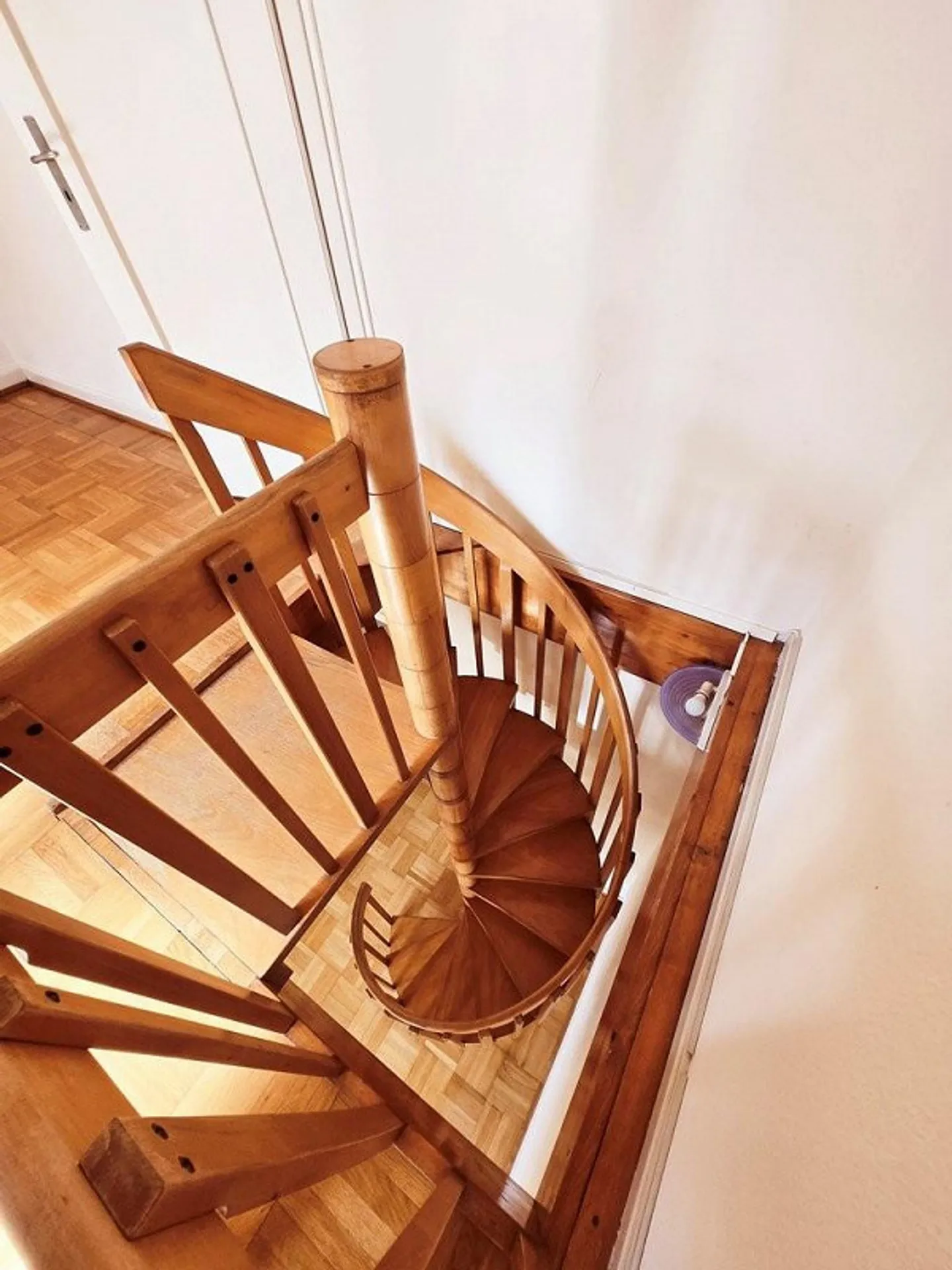 3-room apartment (maisonette) in immediate proximity to the University of Basel - Photo 3 of 12