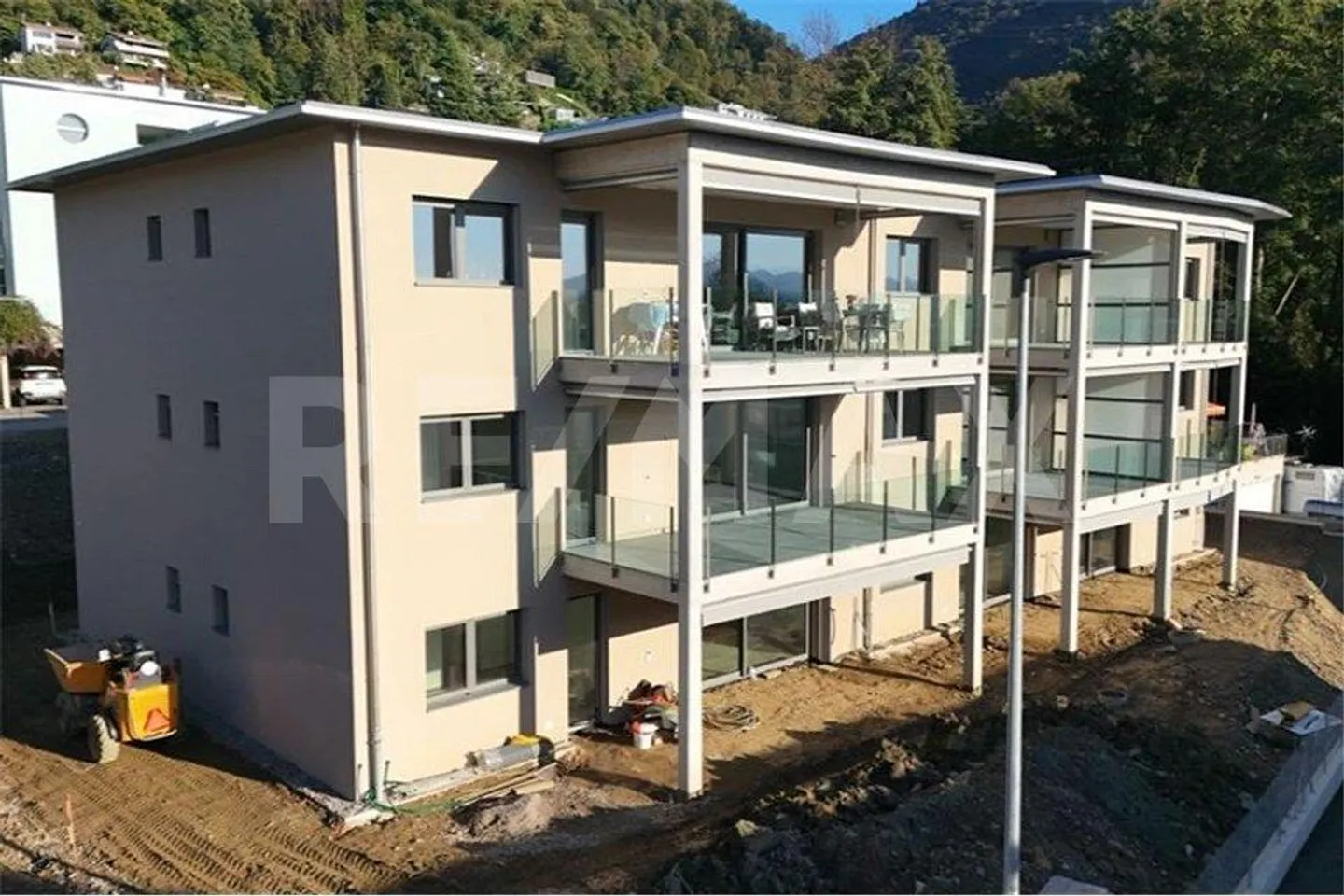 2.5 room apartment - Photo 1 of 13