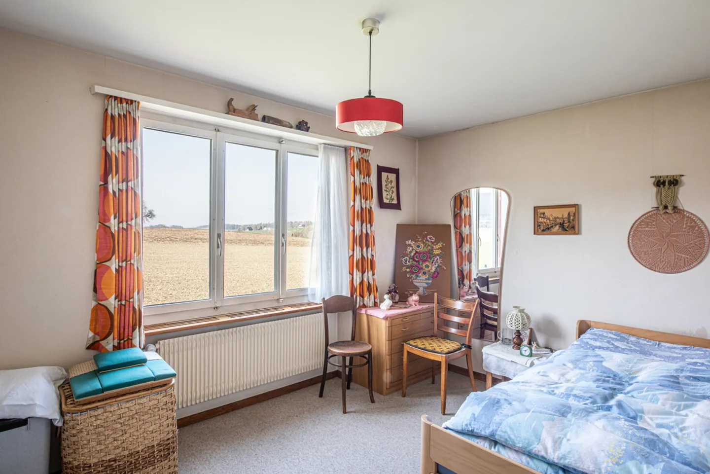 Freistehendes Familienhaus mit Garten - Foto 7 von 12