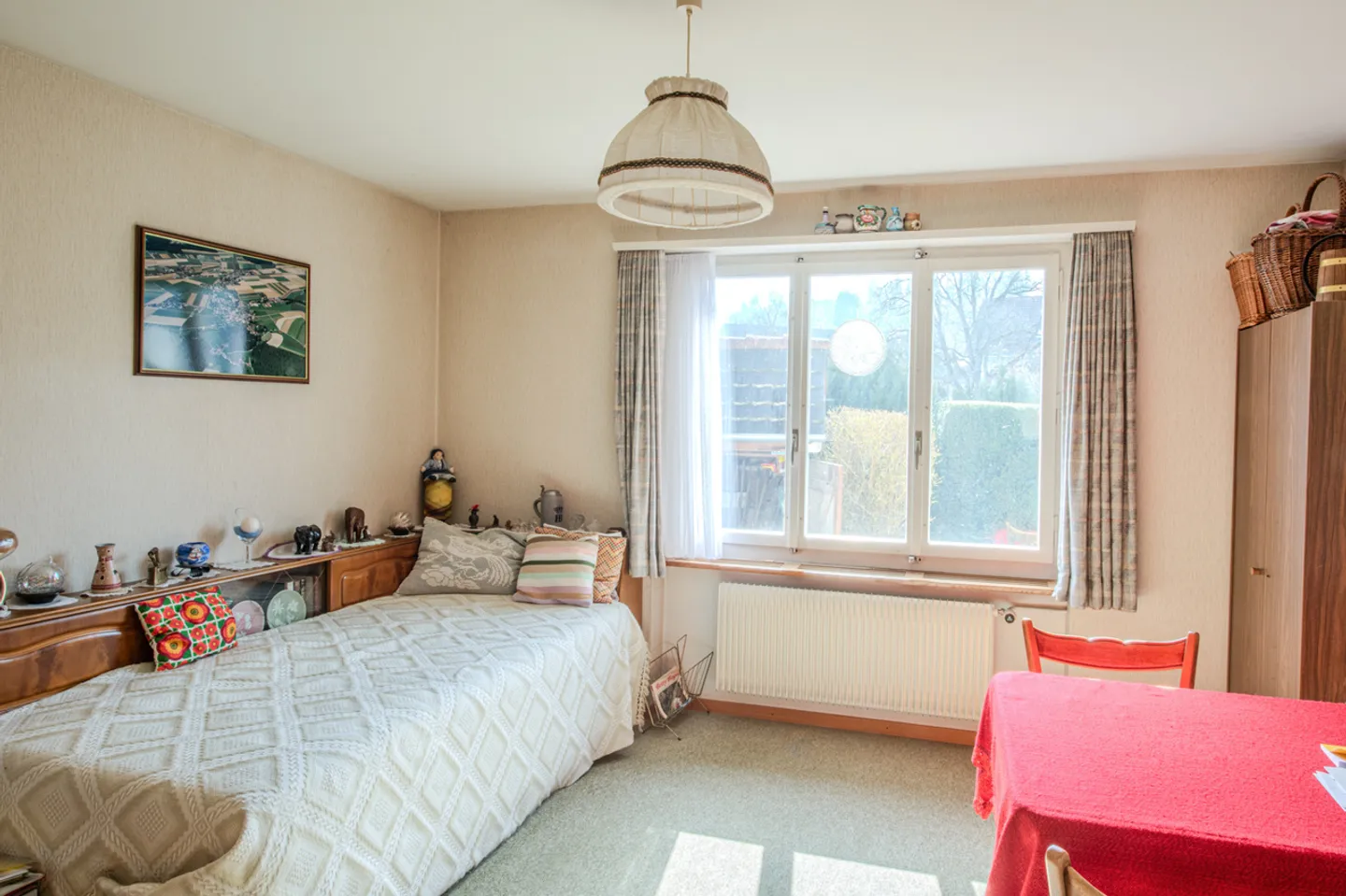 Freistehendes Familienhaus mit Garten - Foto 8 von 12