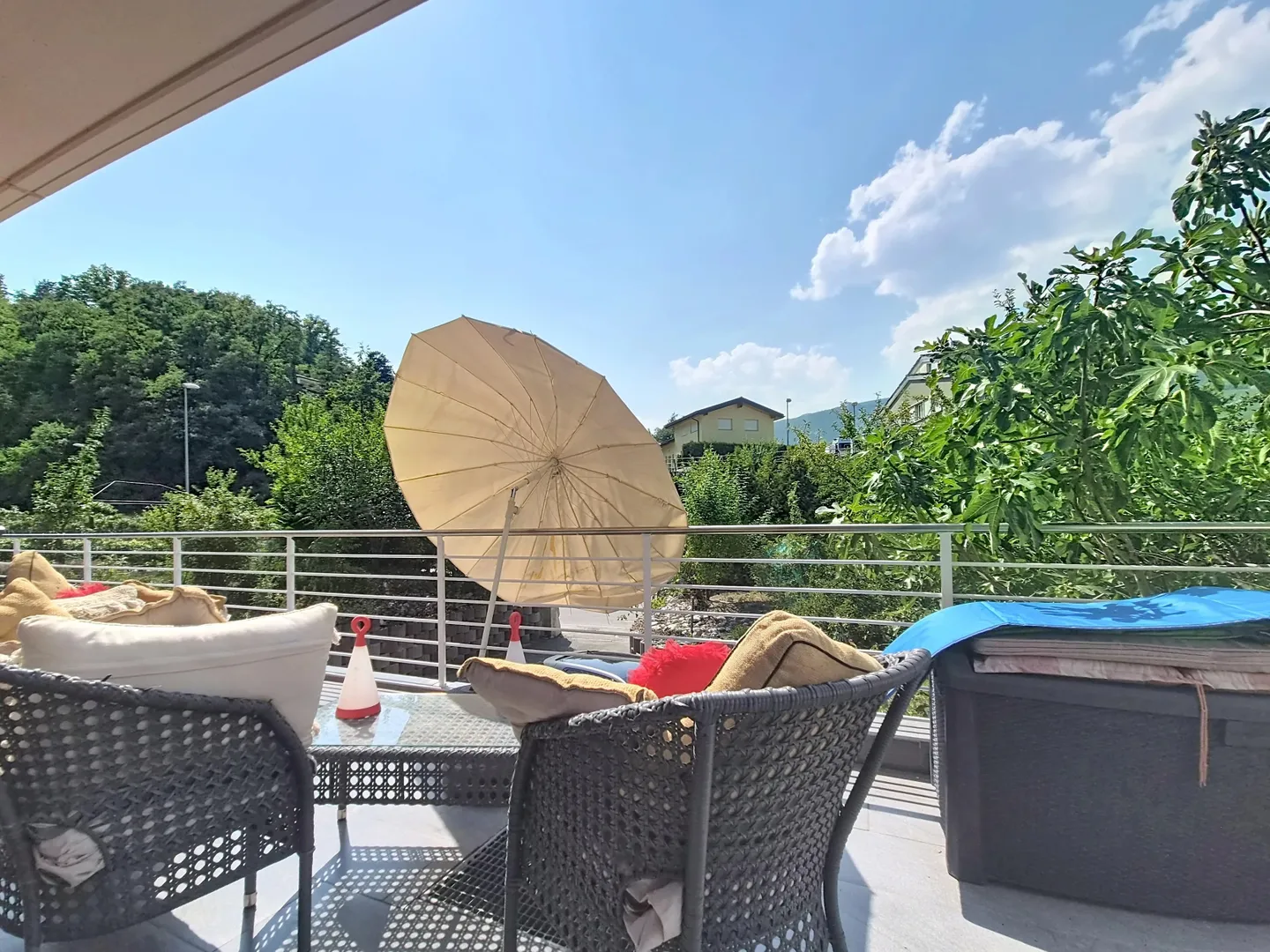 Villa unica nel cuore di Sierre, vicino al Lago Géronde! - Foto 1 di 40