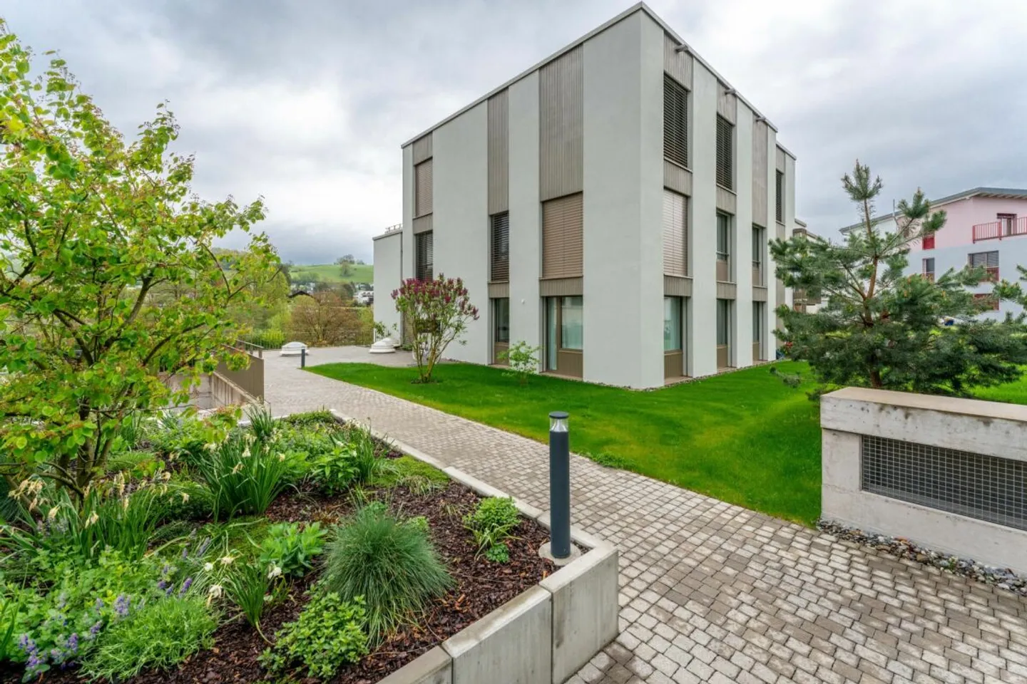 Bellissimo appartamento giardino 4.5 camere con vista castello - Foto 18 di 18