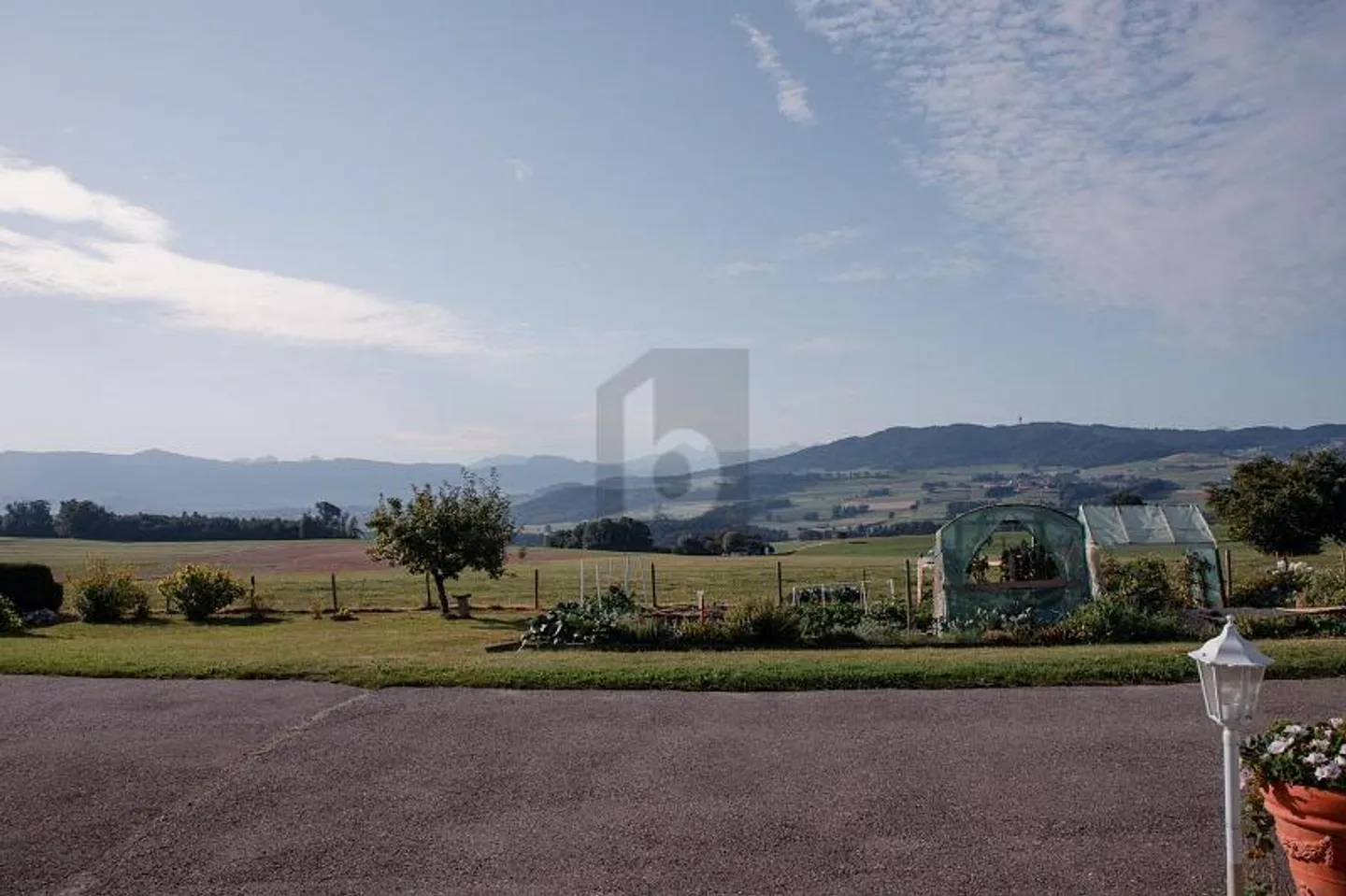 Propriété Exceptionnelle avec Vue - Photo 2 sur 6