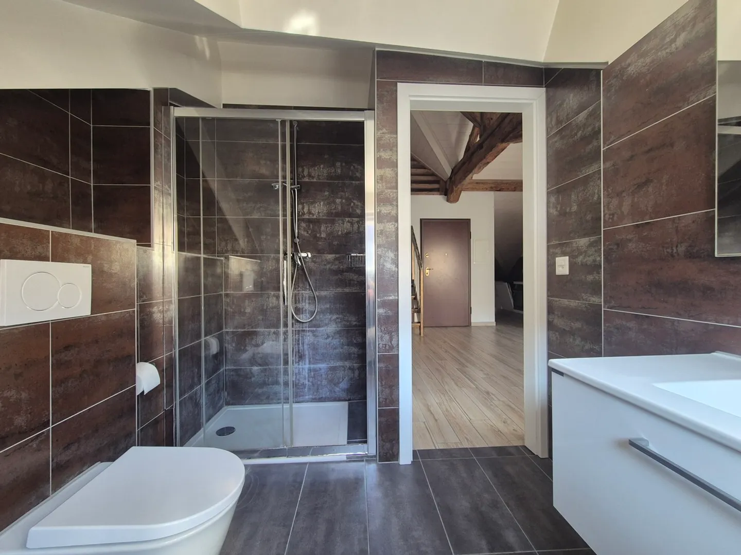 MOUDON / Studio with mezzanine in the center - Photo 3 of 5