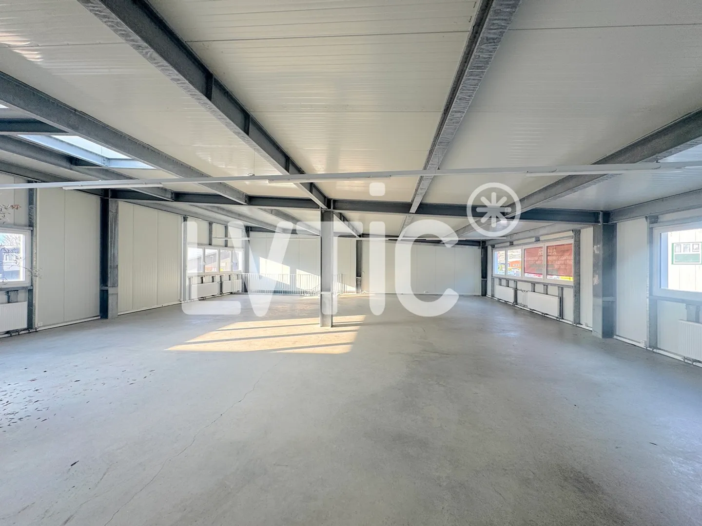Laboratorio, deposito, locali di 427 m2 in affitto a Villeneuve - Foto 4 di 6