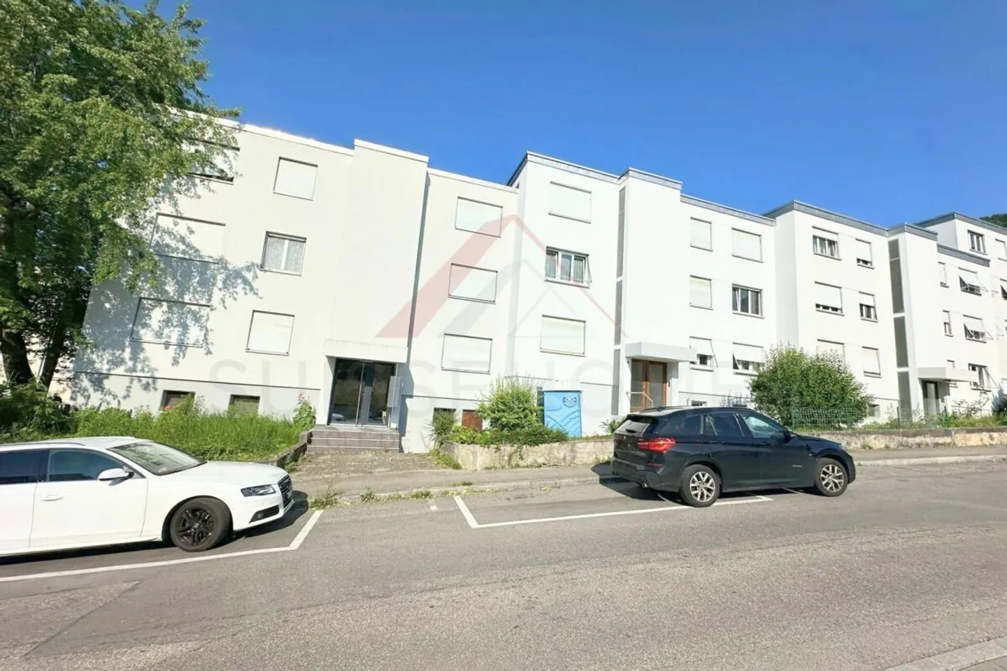 Edificio residenziale di investimento con 6 unità e ufficio separato a 2520 La Neuveville - Foto 1 di 14