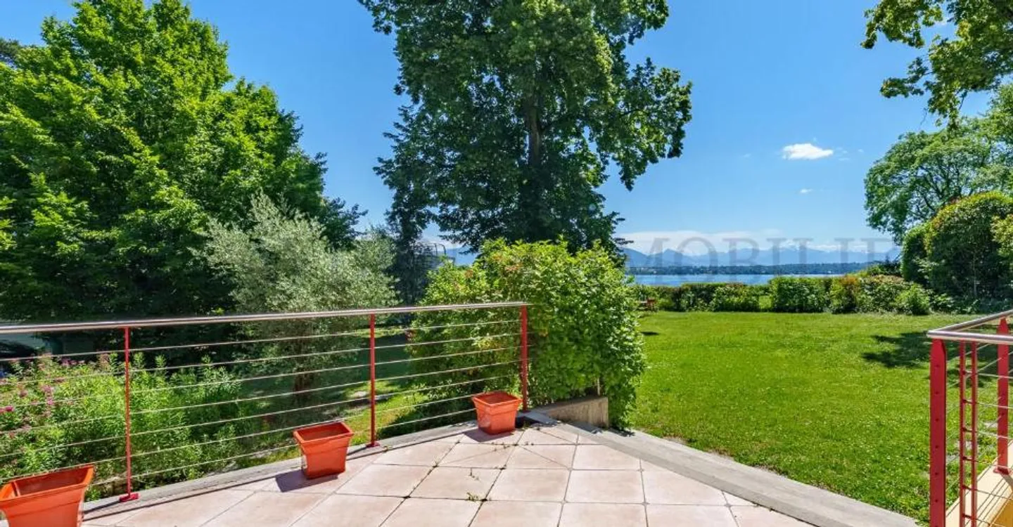 Grande maison avec vue sur le lac - Photo 7 sur 12