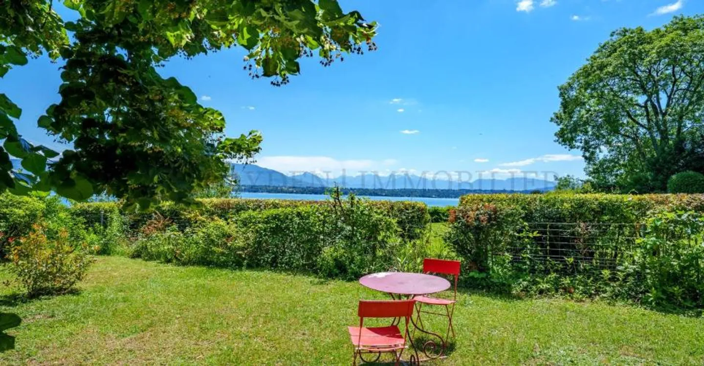 Grande maison avec vue sur le lac - Photo 6 sur 12