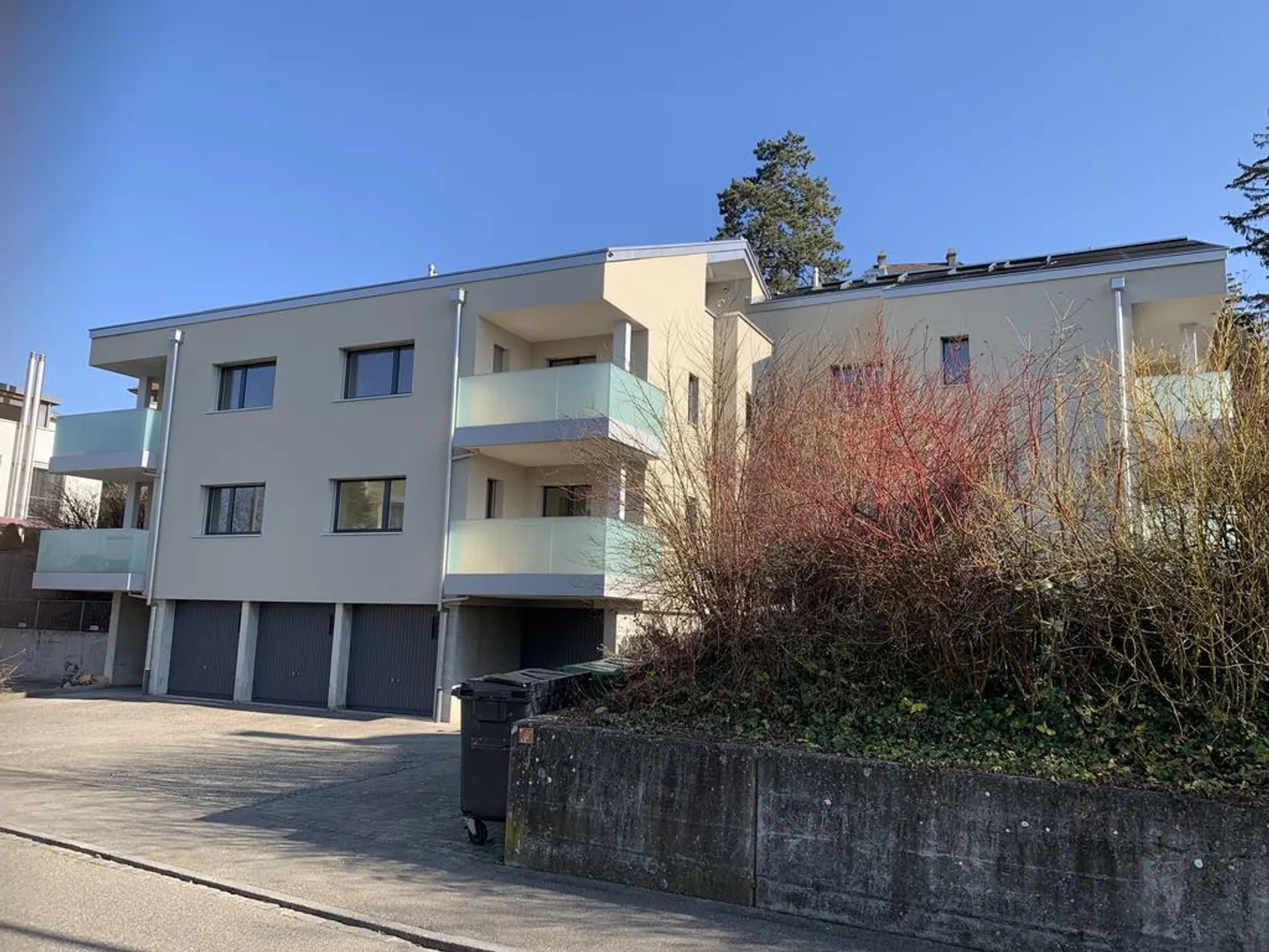 3.5-room apartment in the best location in Binningen - Photo 1 of 9