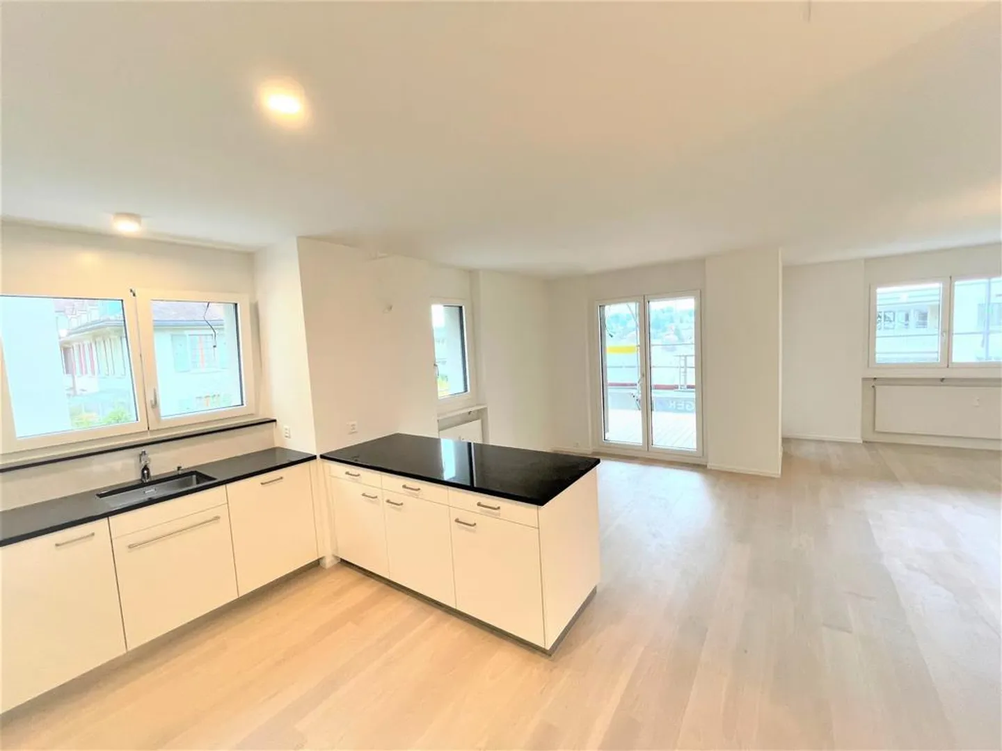 3.5-room apartment in the best location in Binningen - Photo 2 of 9