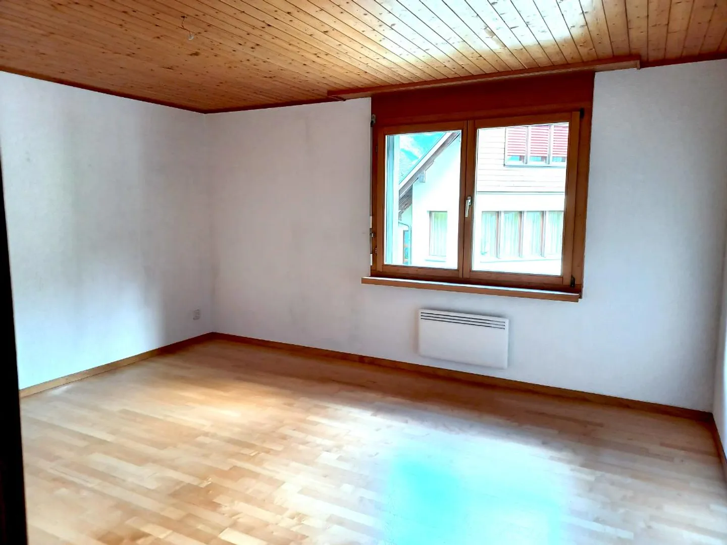 3.5 Room Apartment - Photo 2 of 4