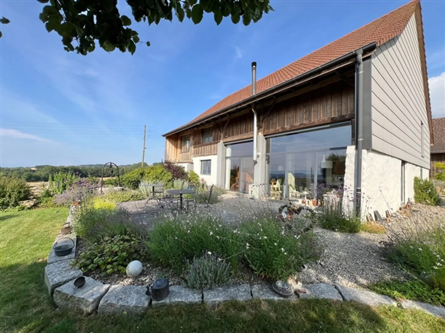 «Außergewöhnliches und komplett renoviertes Bauernhaus mit negativen Gebühren» - Foto 16 von 16