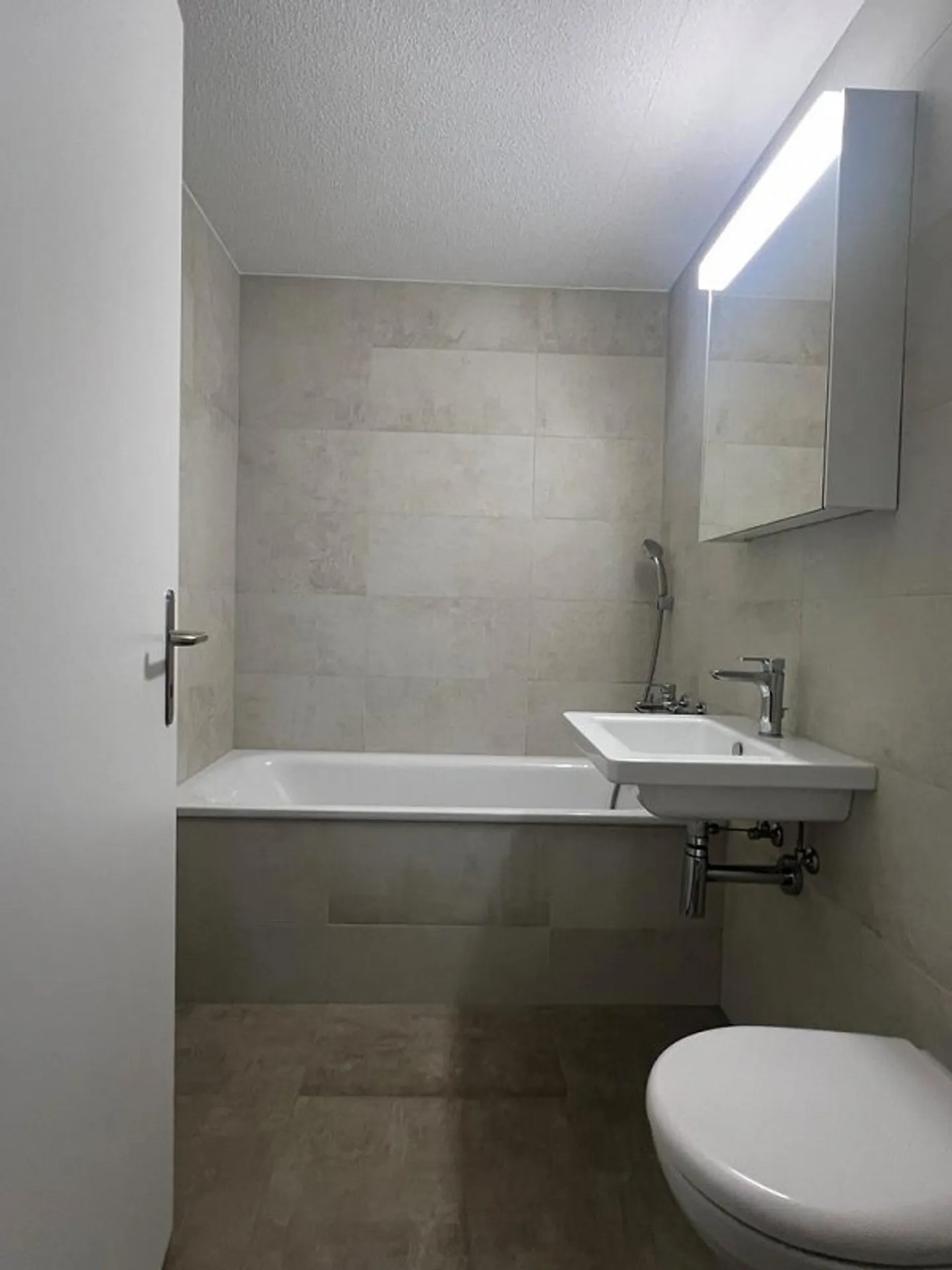 Modern apartment in Elgg - 1 month free living - Photo 5 of 6