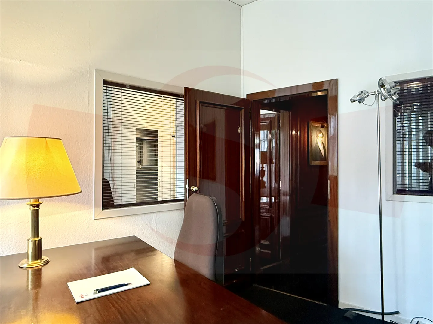 Bureaux meublés à sous-louer par trimestre ou semestre ou par année - Photo 4 sur 4