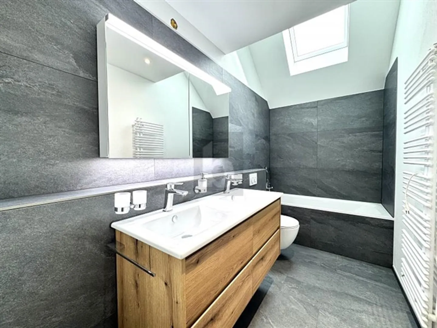 Moderne Maisonette mit Bergblick - Foto 4 von 6