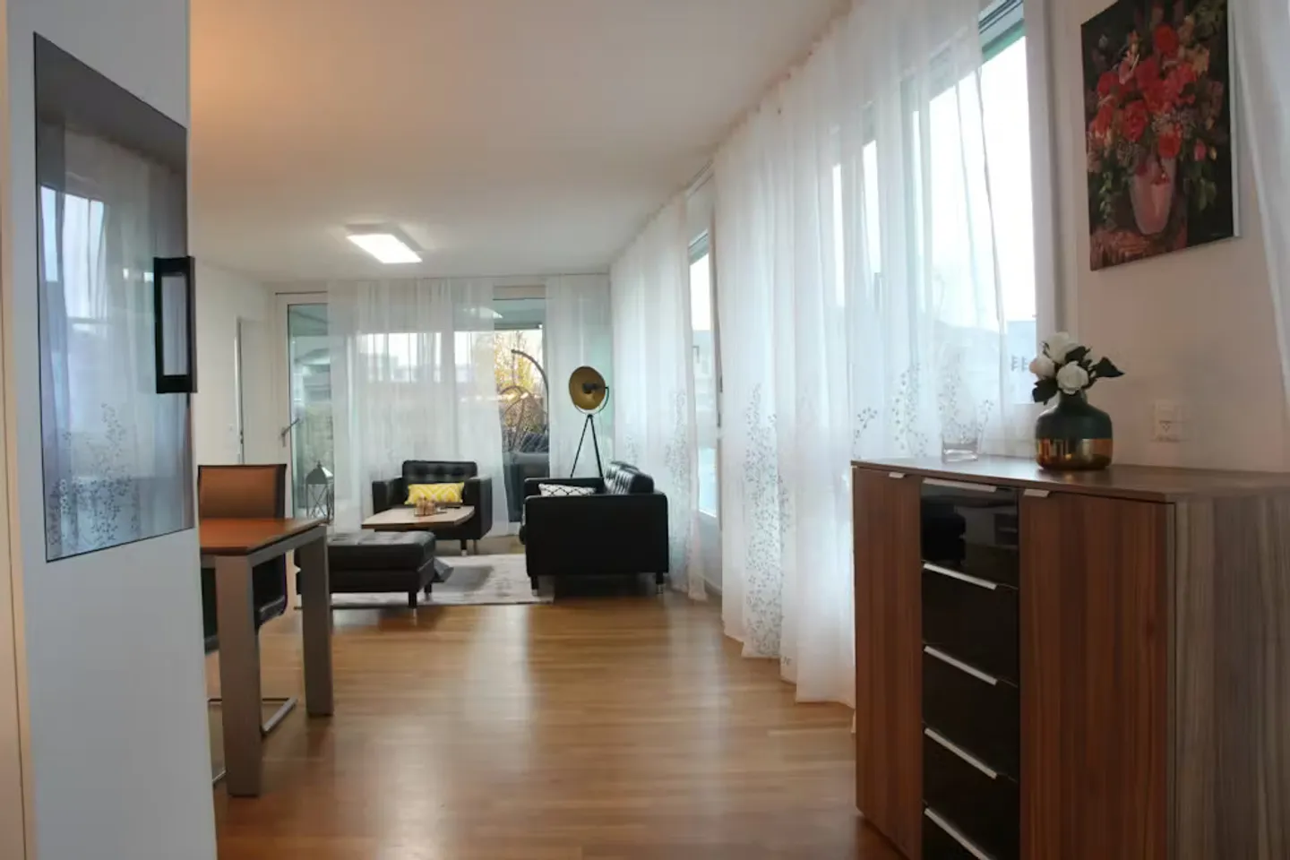 Dietikon Apartment - Photo 10 of 10