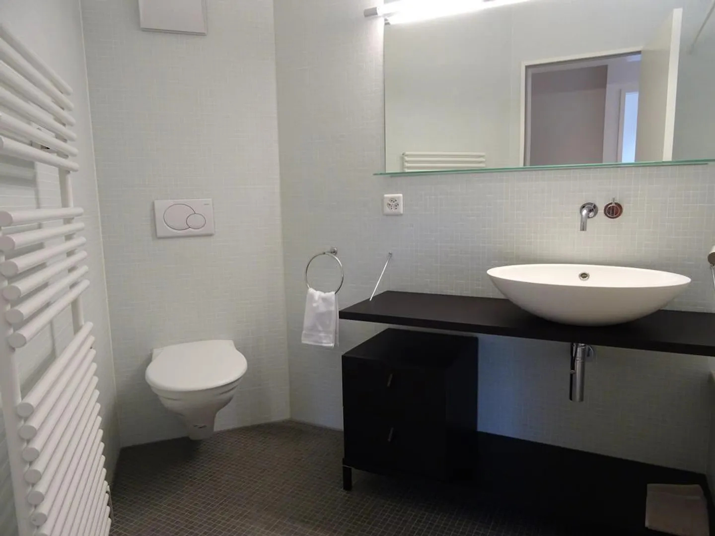 Appartement moderne avec grenier spacieux - Photo 5 sur 10