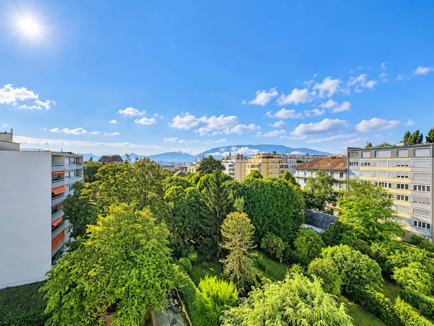 Spacious Apartment in Charmilles - Photo 6 of 6