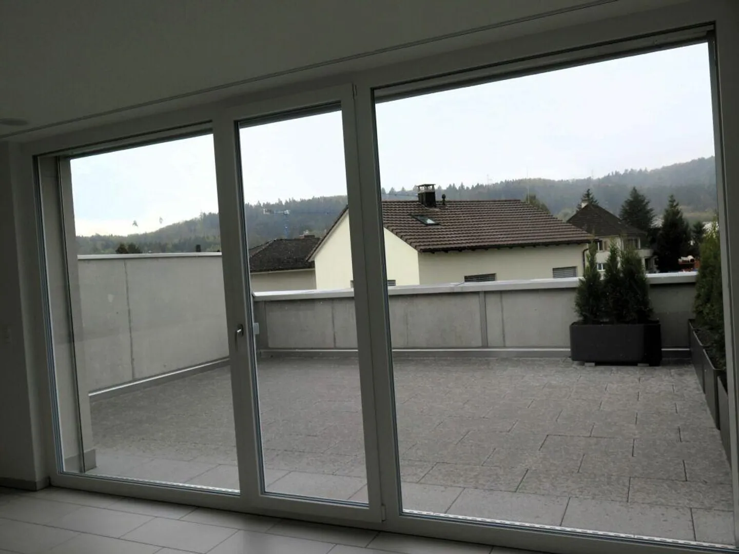Kölliken / magnifique appartement en attique moderne de 2,5 pièces A 2.1 - Photo 5 sur 14
