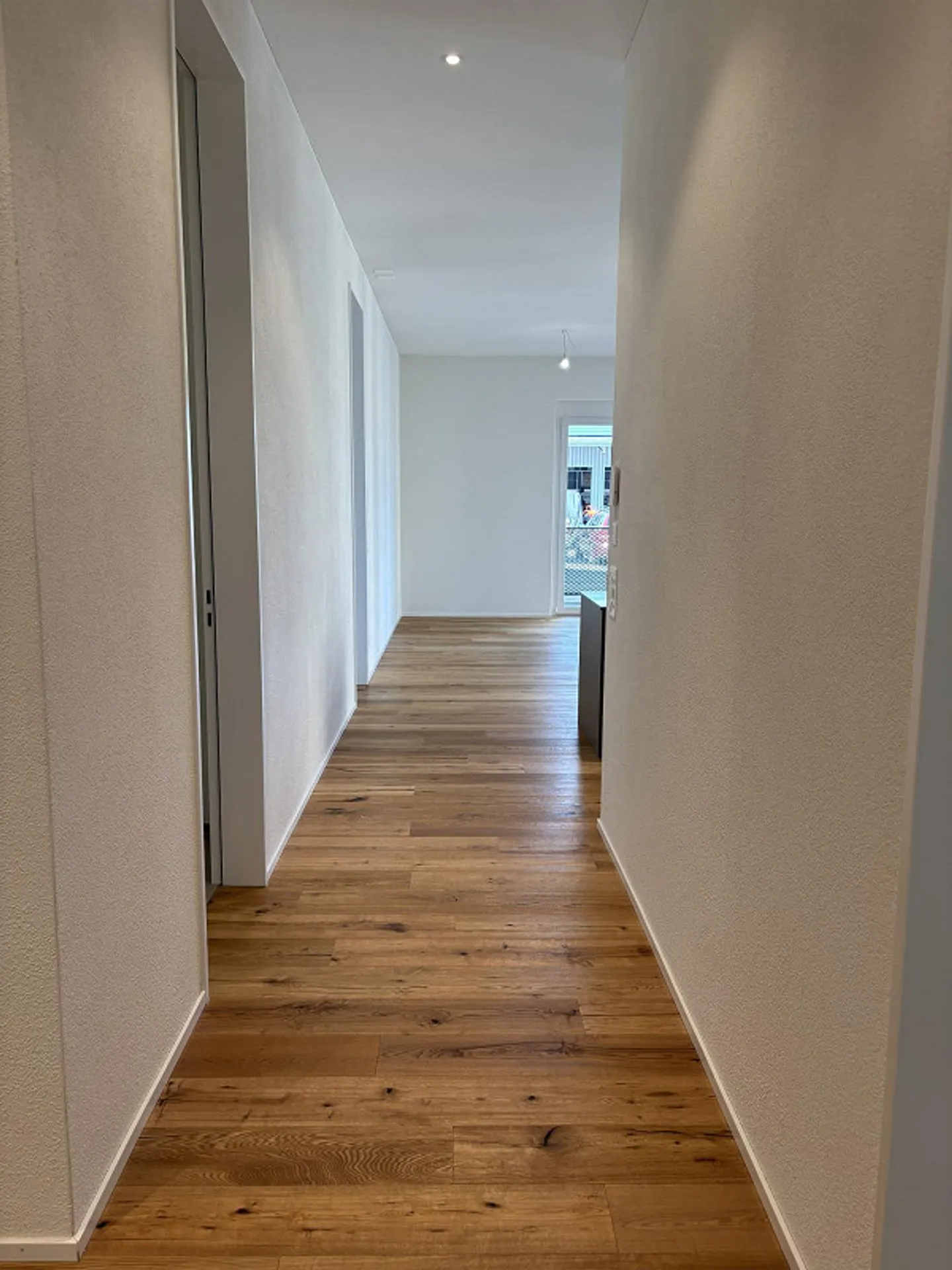 Moderne 4.5-Zimmer-Neubauwohnung mit Balkon in Berg TG - Foto 4 von 11