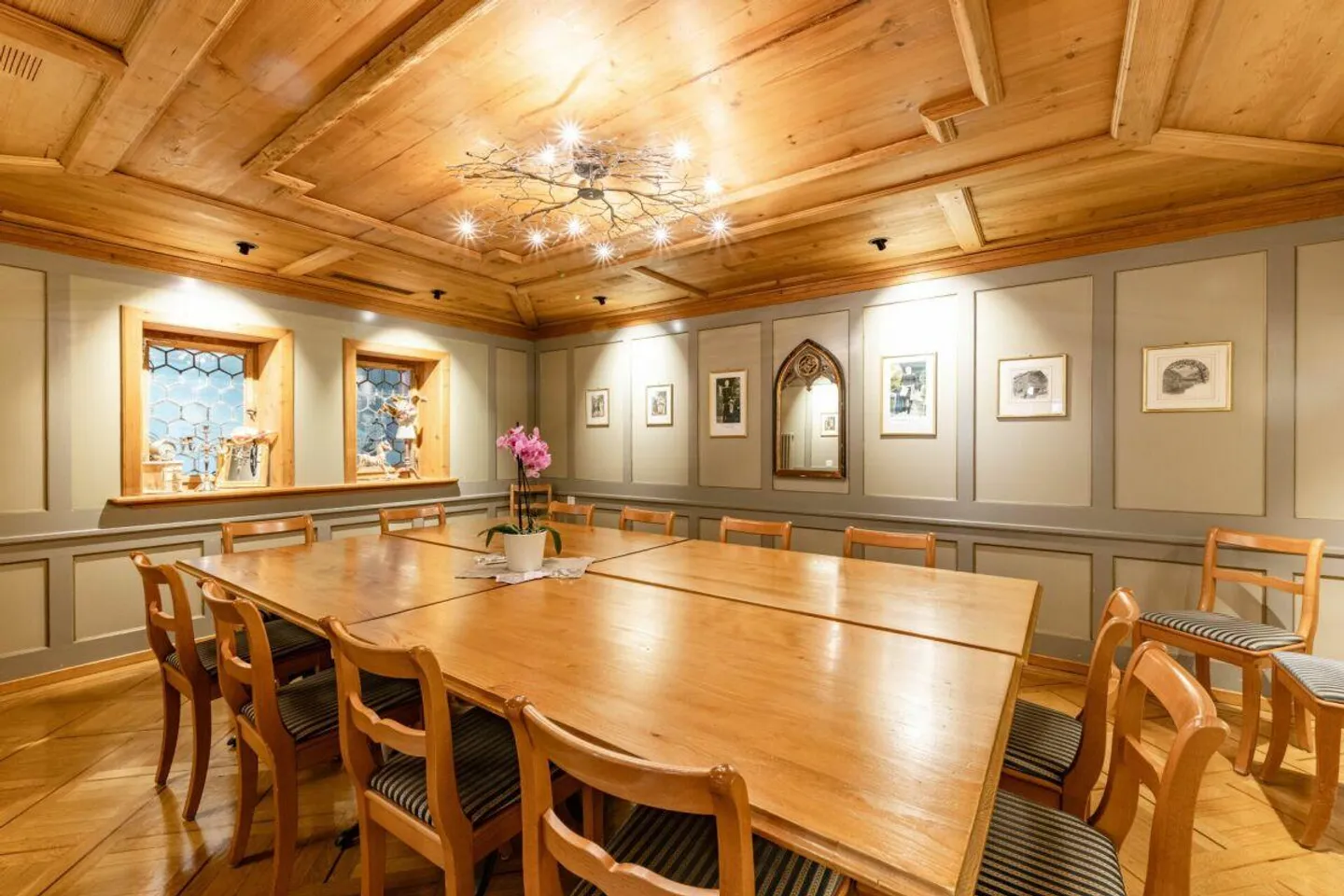 Seelandhotel Weisses Kreuz in the up-and-coming city of Lyss - Photo 5 of 14