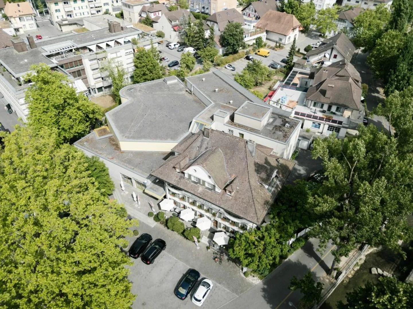 Seelandhotel Weisses Kreuz in the up-and-coming city of Lyss - Photo 2 of 14