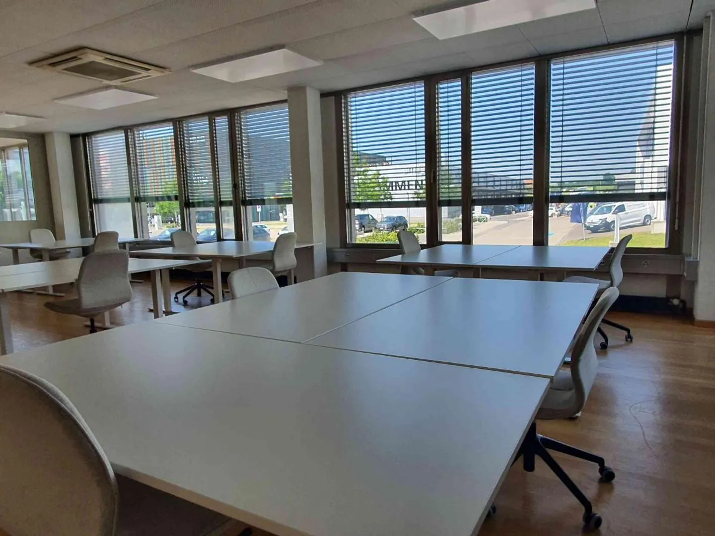 Espaces de travail flexibles à louer à Cham! - Photo 2 sur 2