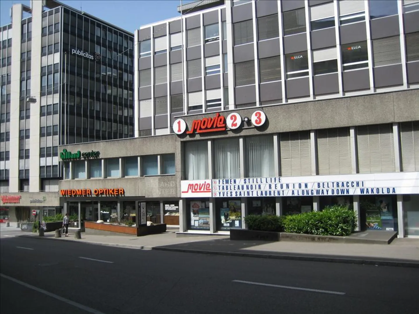 Place de parking dans le parking ouest - Photo 2 sur 3