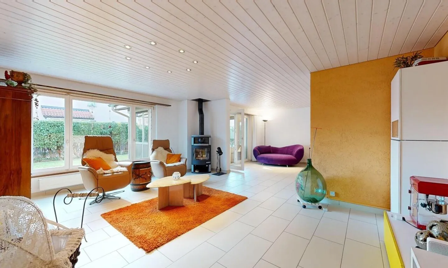 Spacious Home for Families in a Quiet Location - Photo 5 of 11