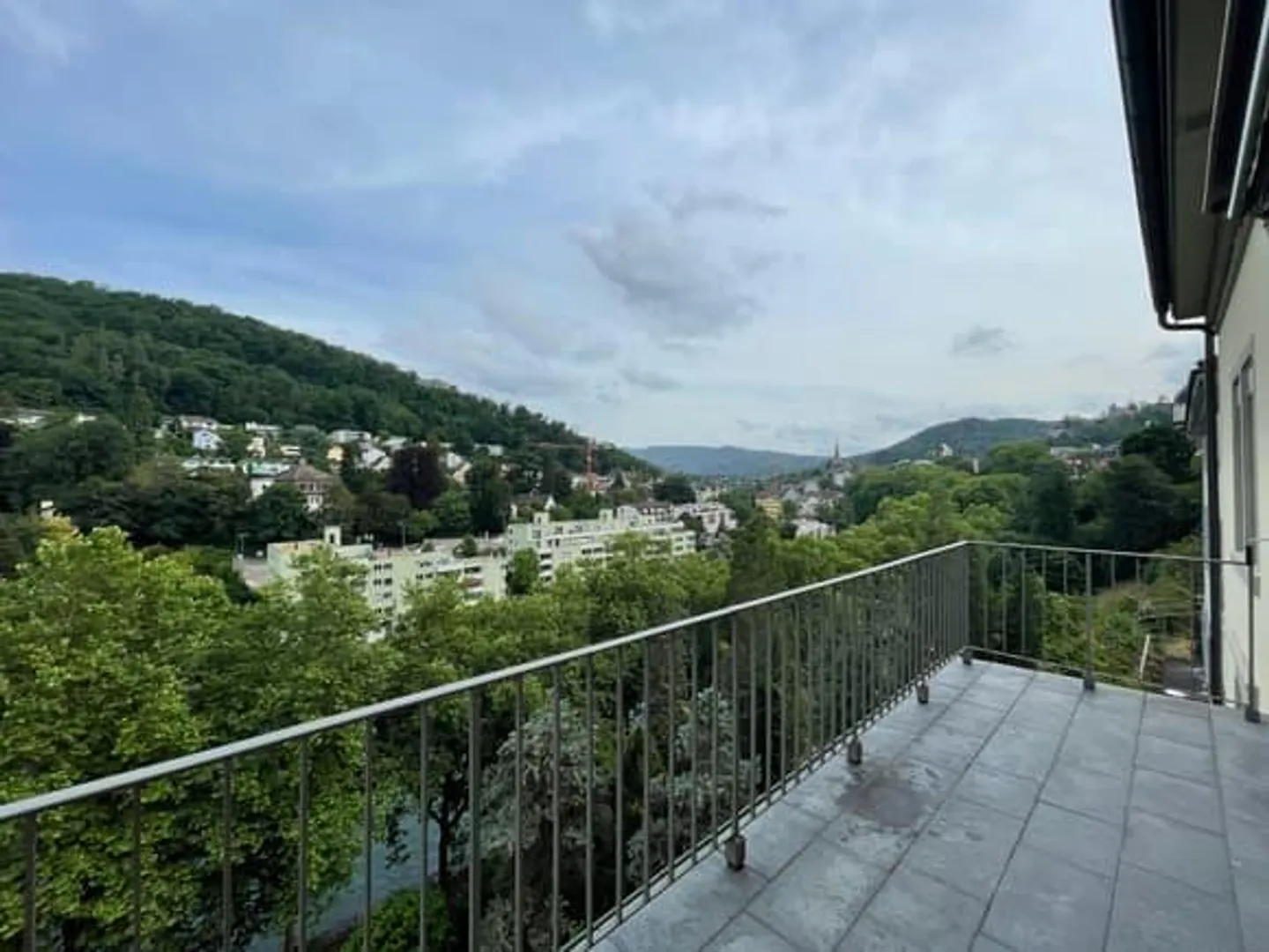 Charmante appartement 2 pièces dans un bâtiment historique à Baden - Photo 7 sur 7