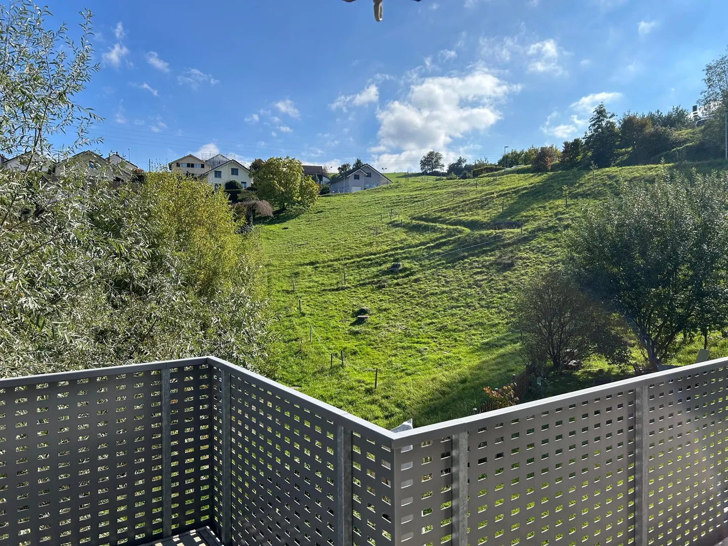 Schönes Apartment in der Nähe aller Annehmlichkeiten im letzten Stock einer PPE - Foto 1 von 10