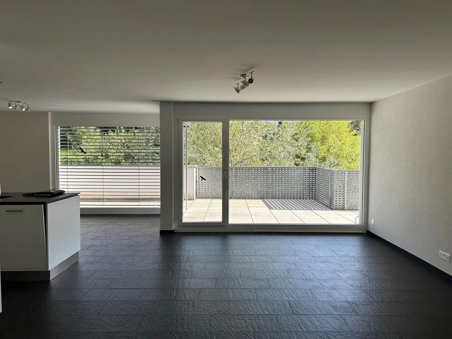 Schönes Apartment in der Nähe aller Annehmlichkeiten im letzten Stock einer PPE - Foto 4 von 10