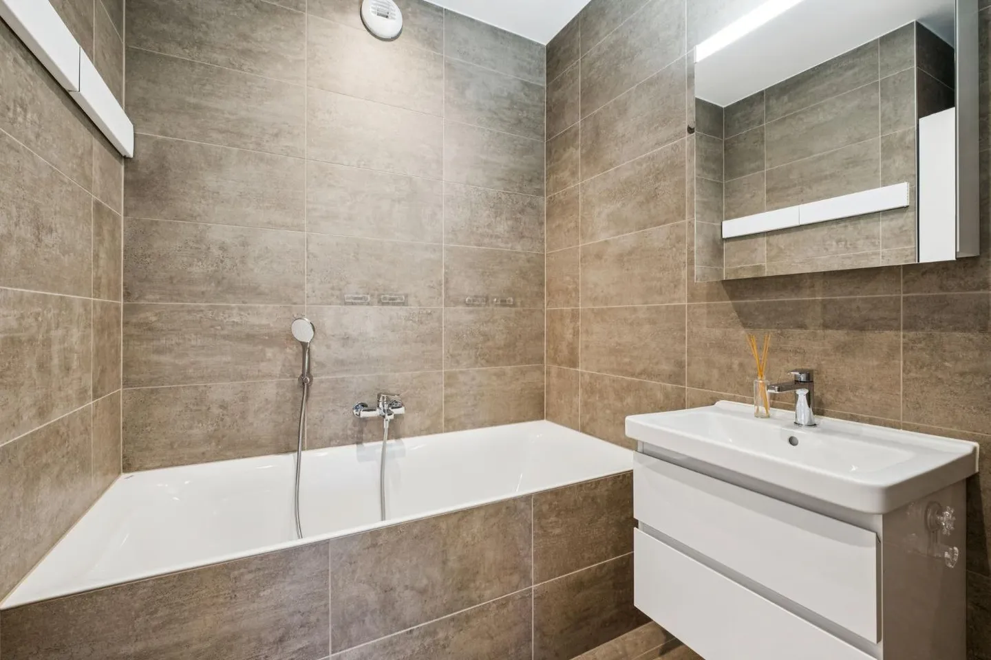 Appartamento 4 locali - Foto 6 di 10