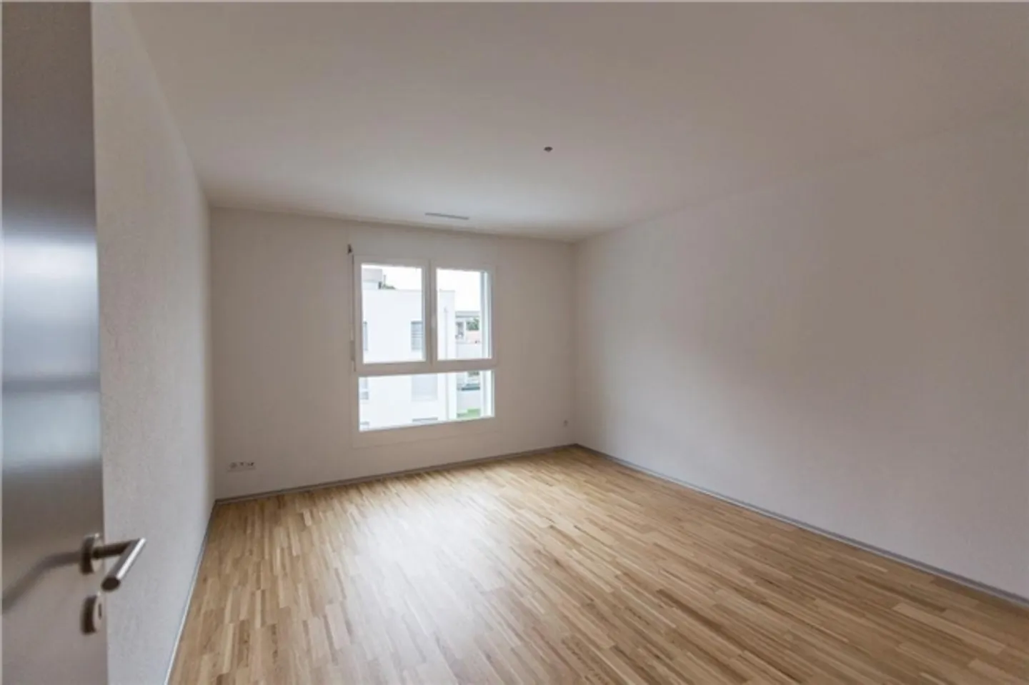 Living in a Quiet Location - Photo 4 of 6